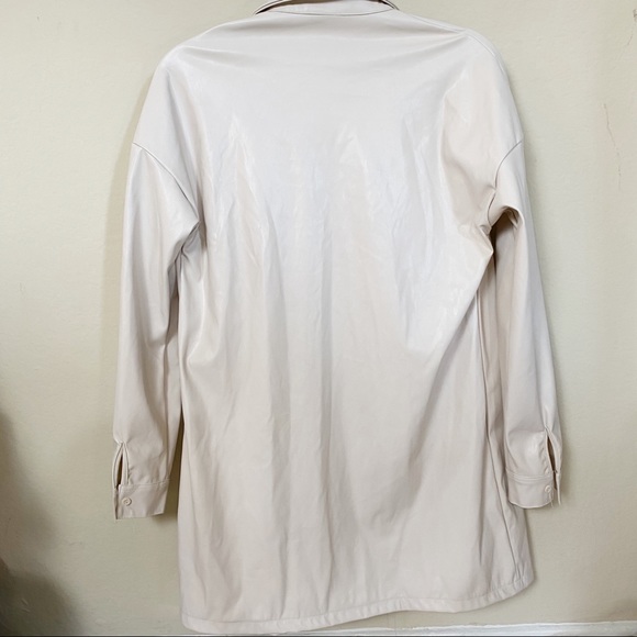 PRETTY LITTLE THING Petite Cream Oversized Dress - Picture 8 of 11